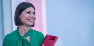 Lutto nel giornalismo, morta a 35 anni Carlotta Dessì, inviata Mediaset