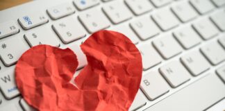 Romance Scam? Fenomeno raro ma quello che preoccupa invece i più sono “i flirt online con sconosciuti”