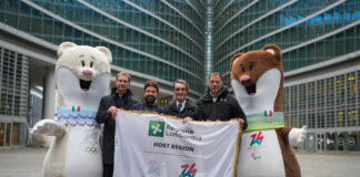 Le mascotte delle Olimpiadi Invernali 2026 Tina e Milo in Regione