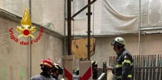 Ennesimo incidente sul lavoro, operaio 18ennee precipita in cavedio in via Senato, ricoverato in codice rosso al Niguarda