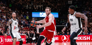 Eurolega, l’Olimpia fa suo il derby e torna a sperare nel play in