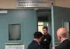 Vice ispettore ferito a Lambrate, 4 ore di sala operatoria ma è vivo, la visita del Capo della Polizia Pisani