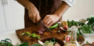 Sostenibilità in cucina: ecco come sprecare meno risorse