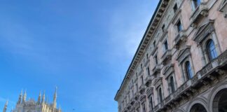 Piazza Duomo, Siam si aggiudica Palazzo dei Portici Meridionali per 4 milioni all’anno, diventerà albergo di lusso