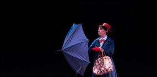 Medici, infermieri e personale del Besta portano in scena Mary Poppins per raccogliere fondi contro tumori cerebrali