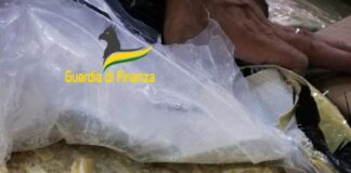 Operazione antidroga GdF, sequestrate oltre 6 tonnellate di precursori di droga sintetica