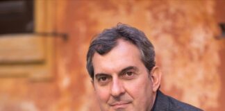 Mario Calabresi, spettacolo spostato al Teatro La Bolla per ragioni meteo