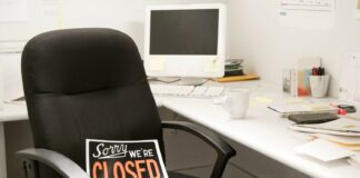 Smettere di comunicare ad agosto è un grave errore