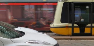 Mobilità, report Amat: in calo ingressi veicoli inquinanti Aree B e C, in calo anche car sharing e monopattini