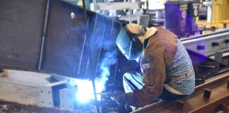 Casco per saldatura professionale: prestazioni e caratteristiche