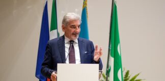 Bilancio Ue, no anche da Cattaneo