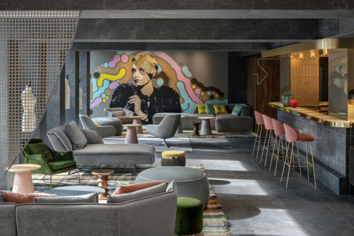 Hyatt Centric_ lobby_02