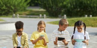 Vivere onlife, i giovani e le sfide del digitale