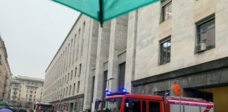 Incendio a Palazzo di Giustizia, evacuata area