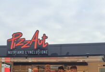 Il primo truck della flotta PizzAutoBus