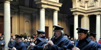 Il tradizionale concerto delle bande nel cortile di Palazzo Marino