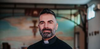 Il prete influencer a I Fatti Vostri su Rai2