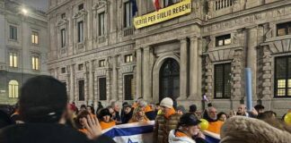 Anche Liliana Segre al sit in della Comunità Ebraica per i bambini uccisi da Hamas