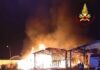 Incendio al Mercato Ortofrutticolo, danni ingenti a 3 capannoni