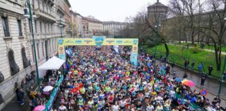 Stramilano, in 55.000 al via nonostante la pioggia