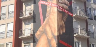 Sicurezza sul lavoro, il murale in via Prina