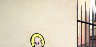 Alla Caritas il murale di Papa Francesco