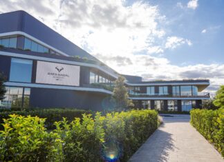Rafa Nadal Academy approda su Weebora