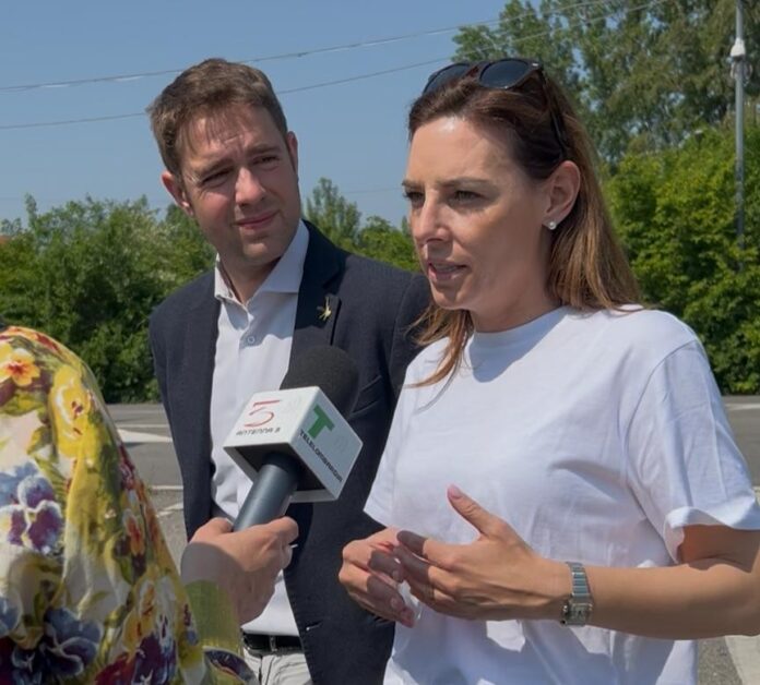 Tovaglieri e Verri oggi al campo rom di via Chiesa Rossa