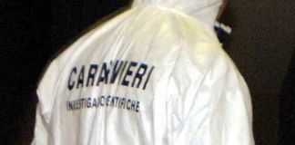 Omicidio-suicidio a Bergamo, uccide la moglie e poi si spara