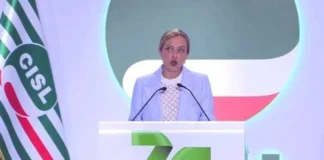 In 1000 giorni più di 1 milione di posti di lavoro, la premier Meloni al congresso Cisl