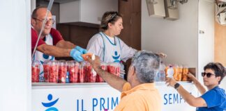 L’anguriata di Ferragosto per i senza fissa dimora a cura di Progetto Arca