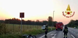 Scontro auto-moto, un morto e un ferito a Lainate