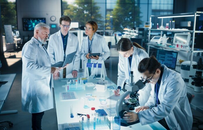 Modern,Medicine,Research,Laboratory:,Diverse,Team,Of,Smart,Young,Scientists