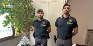 Gel e smalto unghie non più a norma, sequestri GdF