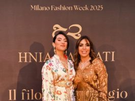 Hnia Harrati sfila a Piazza Città di Lombardia
