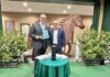 Emozioni in Pista: L’Ippodromo di Varese Brilla tra Competizioni e Talenti Ippodromo Varese - Premiazione gara - Luigi Rinzivillo