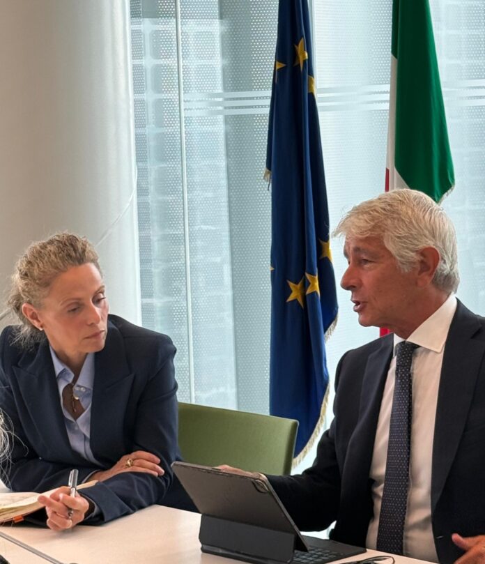 Picchi-Abodi-tavolo-scaled