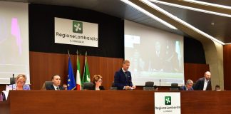 Consiglio regionale, minoranza occupa i banchi: seduta sospesa