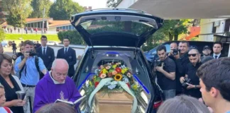 Emilio Fede, i funerali a Milano 2