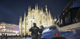 In 6 aggredirono minorenne per rapinarlo, arrestati sudamericani