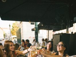 All Day Bar: il nuovo format che sfida il concetto di bar tradizionale supera il milione di fatturato