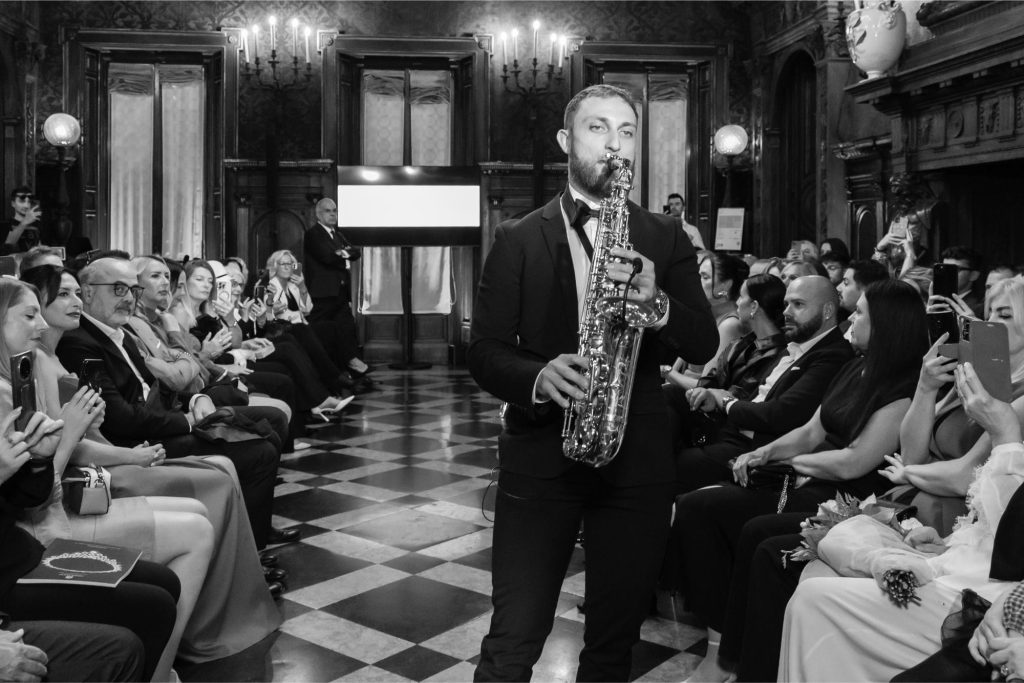 Il Museo Bagatti Valsecchi ha aperto le sue porte a uno degli eventi più attesi della Milano Fashion Week: il Royal Elite Fashion Event