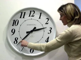 Stanotte alle 3 torna l’ora solare