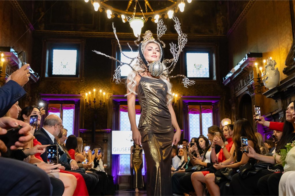 Il Museo Bagatti Valsecchi ha aperto le sue porte a uno degli eventi più attesi della Milano Fashion Week: il Royal Elite Fashion Event