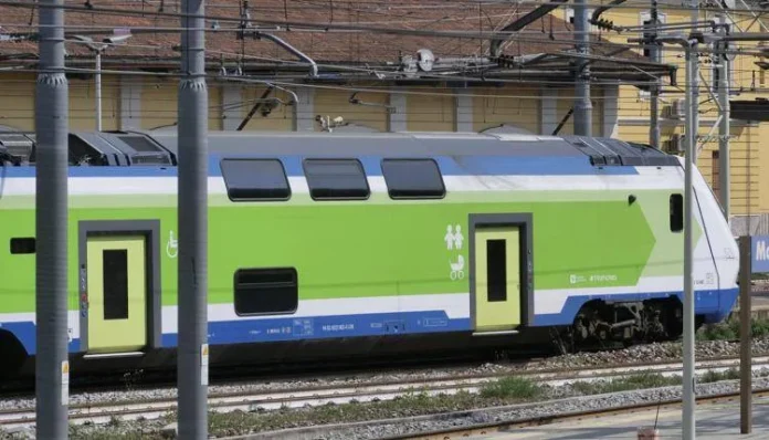 ftg_ipa59129653_treno_regionale_trenord_ipa