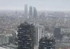 Freddo artico, cade neve a Milano
