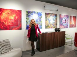 Fiona Sartoretto Verna incanta con Oltre me in me