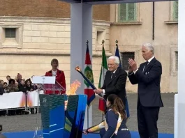 Mattarella ha acceso il braciere olimpico