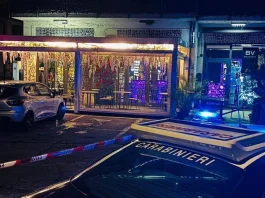 Barista ucciso a coltellate nel bresciano