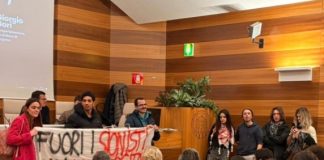 Gori contestato da pro Pal all’Università di Bergamo
